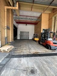 Tuas Avenue 8 (D22), Warehouse #601947231